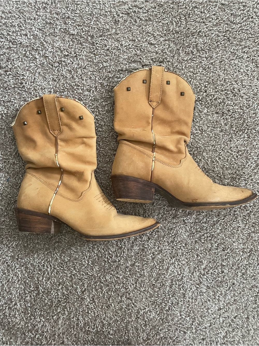 Women’s Tan Western Cowgirl Boots with Stud Detail